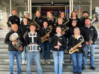 /album/koningsdag-26-april-te-oostburg/koningsdag-2025-groepsfoto-kopie-jpg/